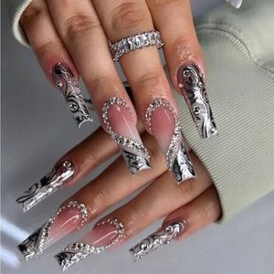 24pcs/set Stylish Coffin Shape & Simple Heart & Rhinestone Design Nail Art Set
